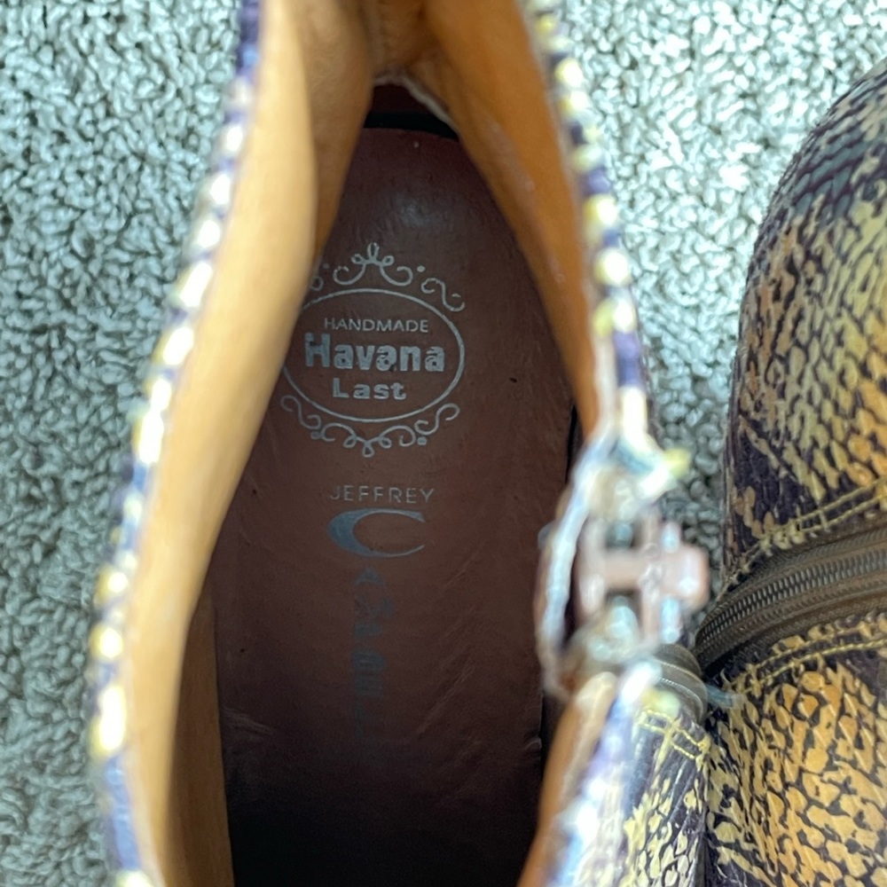 Jeffrey Campbell Size 8 Snakeskin Cutout Wedges - Picture 6 of 8